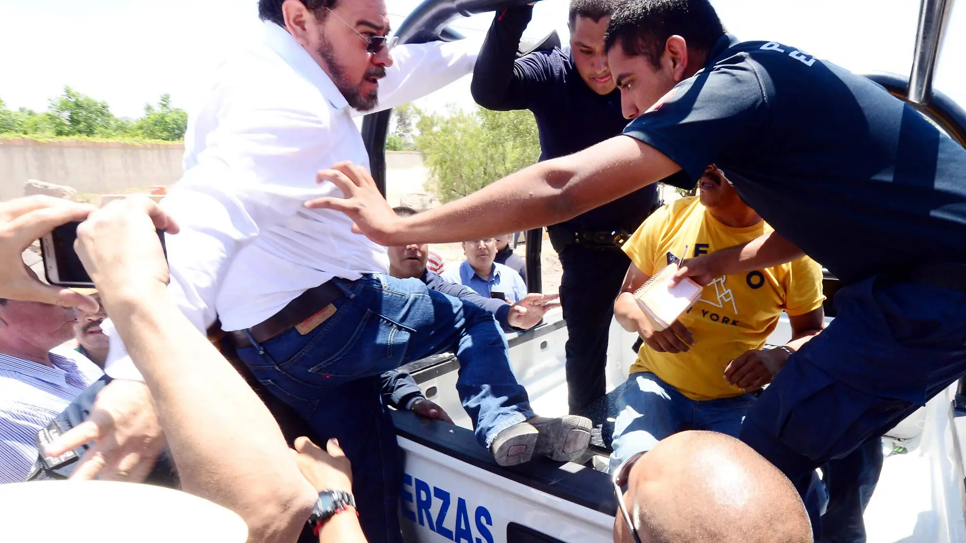 Enfrentamiento ejidatarios vs policias estatales  (22)